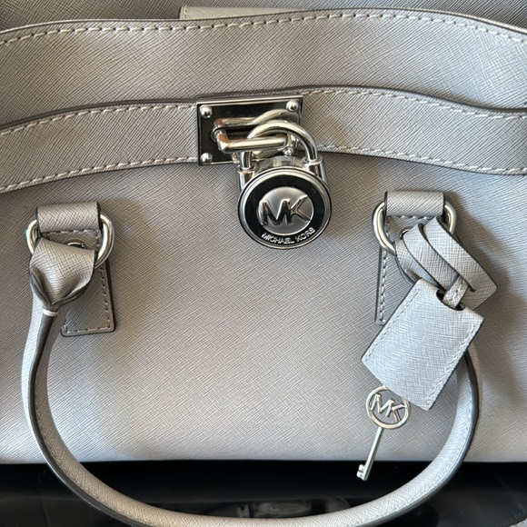 Michael Kors Hamilton Bag with Wallet - Picture 7 of 13